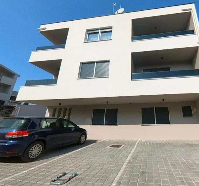 特罗吉尔New Apartman P & B公寓 外观 照片